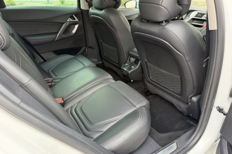 Used DS 5 2014 1.6T Elegant Version THP160 Interior 3