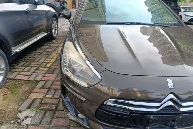 Used DS 5 2014 1.6T Luxury Edition THP160 Right Front Headlight