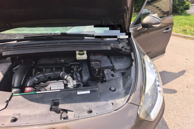 Used DS 5 2014 1.6T Elegant Version THP160 Engine Bay Left