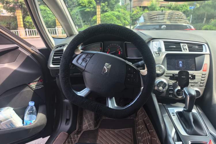 Used DS 5 2014 1.6T Elegant Version THP160 Steering Wheel