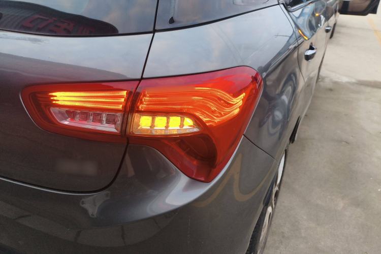 Used DS 5 2014 1.6T Elegant Version THP160 Exterior 6
