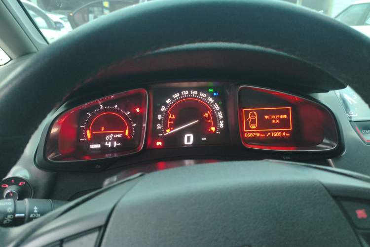Used DS 5 2014 1.6T Elegant Version THP160 Instrument Cluster