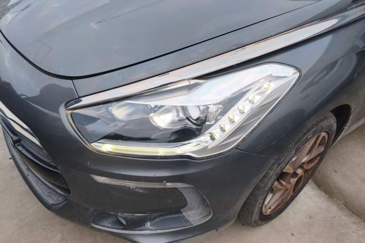 Used DS 5 2014 1.6T Elegant Version THP160 Left Front Headlight