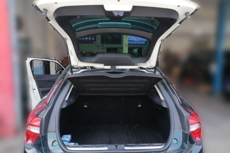 Used DS 5 2014 1.6T Luxury Edition THP160 Trunk