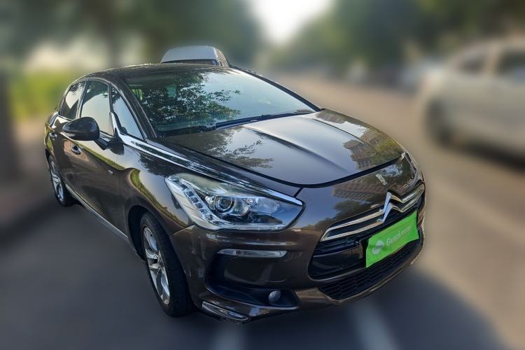 Used DS 5 2014 1.6T Luxury Edition THP160 Front Right 45 Deg