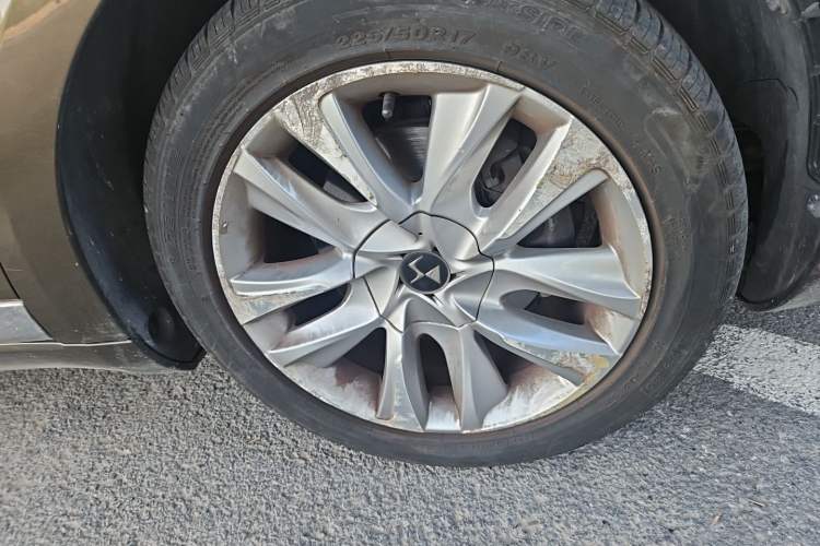 Used DS 5 2014 1.6T Luxury Edition THP160 Right Front Wheel Hub