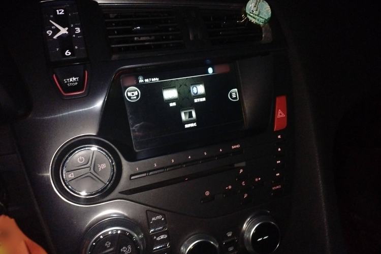 Used DS 5 2014 1.6T Luxury Edition THP160 Audio And AC Panel