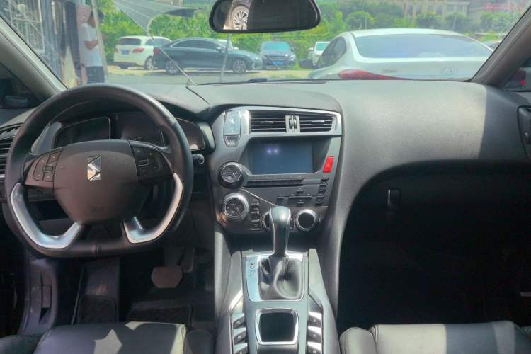 Used DS 5 2014 1.6T Elegant Version THP160 Audio And AC Panel