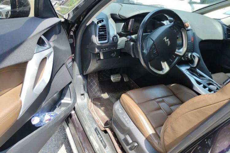 Used DS 5 2014 1.6T Prestige Edition THP200 Driver Seat