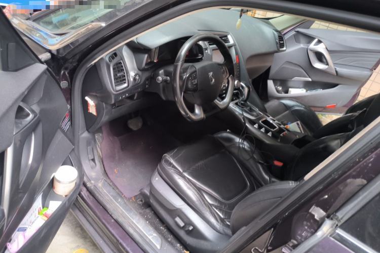 Used DS 5 2014 1.6T Elegant Version THP160 Driver Seat