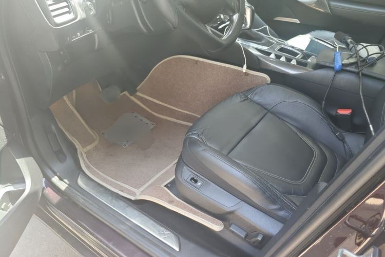 Used DS 5 2014 1.6T Luxury Edition THP160 Driver Seat
