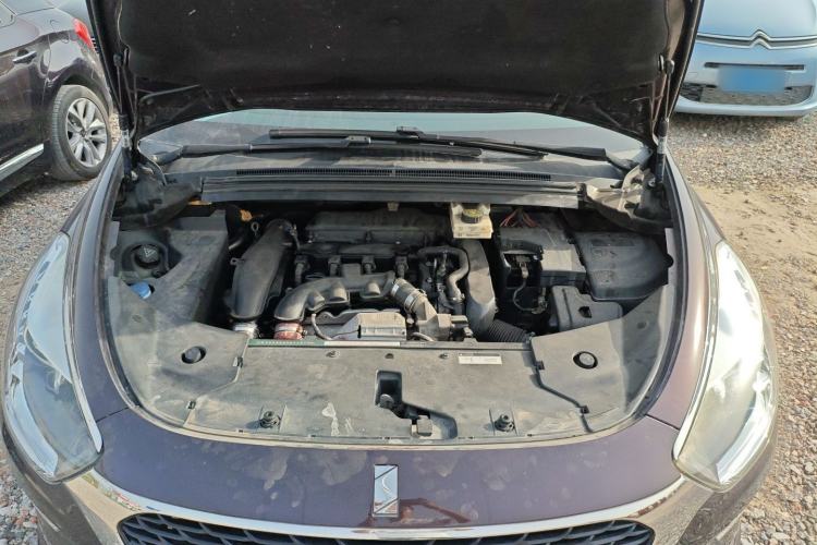 Used DS 5 2014 1.6T Elegant Version THP160 Engine Bay
