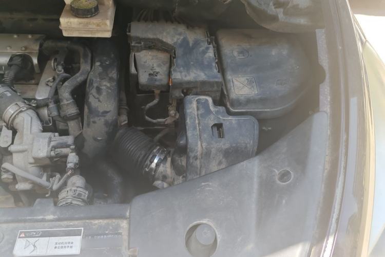 Used DS 5 2014 1.6T Luxury Edition THP160 Engine Bay Left