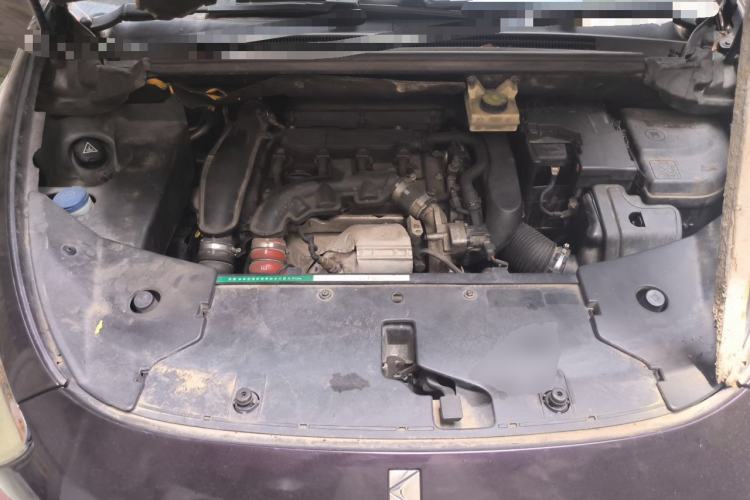 Used DS 5 2014 1.6T Elegant Version THP160 Engine Bay