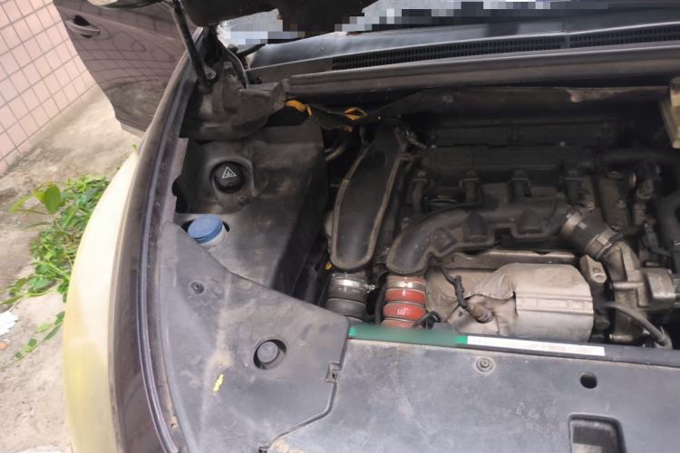 Used DS 5 2014 1.6T Elegant Version THP160 Engine Bay Right
