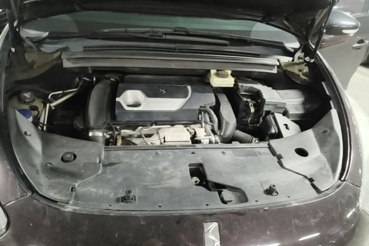 Used DS 5 2014 1.6T Luxury Edition THP200 Engine Bay