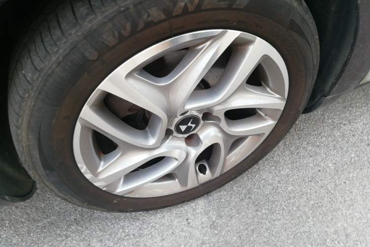 Used DS 5 2014 1.6T Elegant Version THP160 Exterior 7