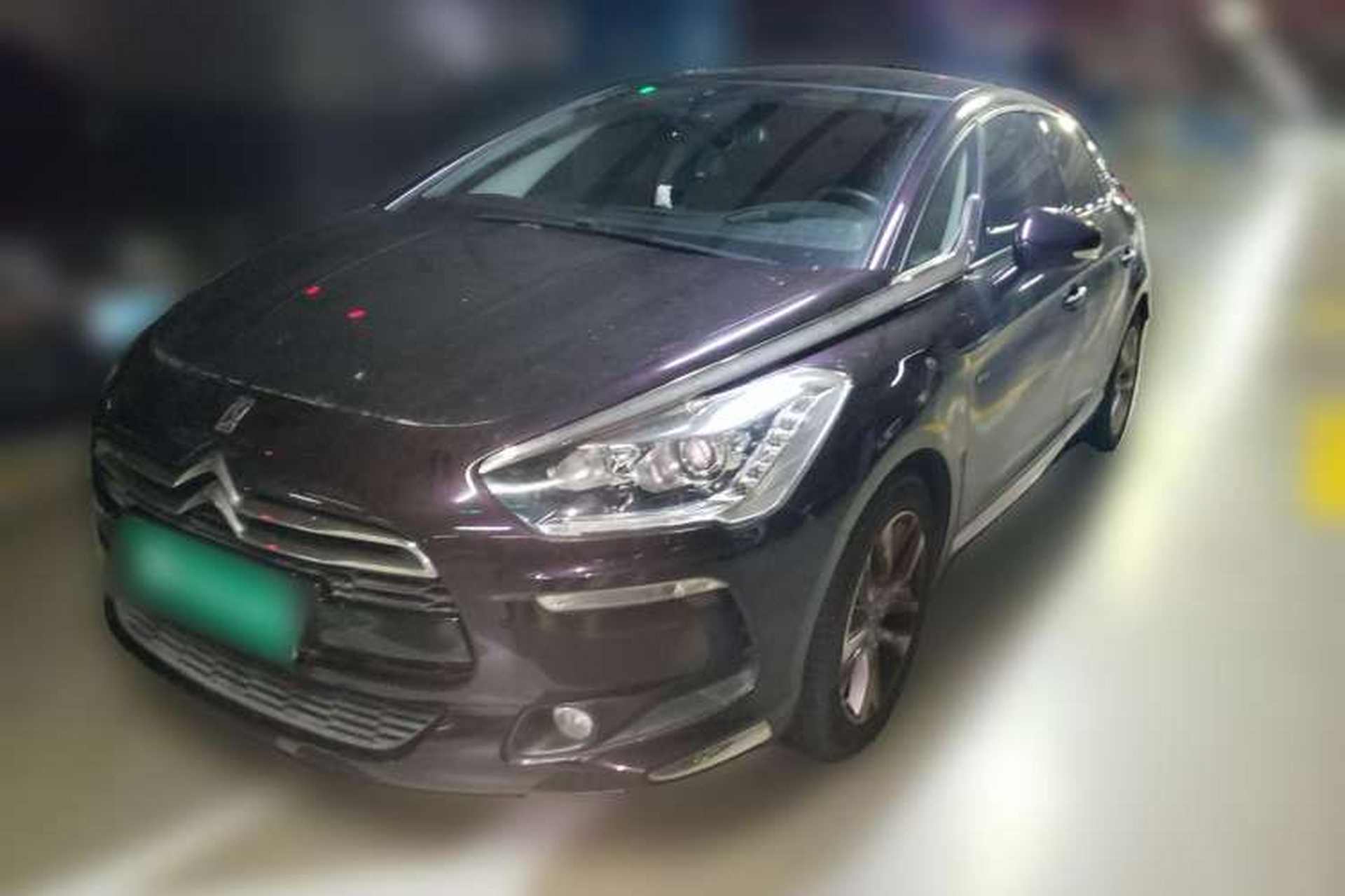 Used DS 5 2014 1.6T Luxury Edition THP160 Front Left 45 Deg