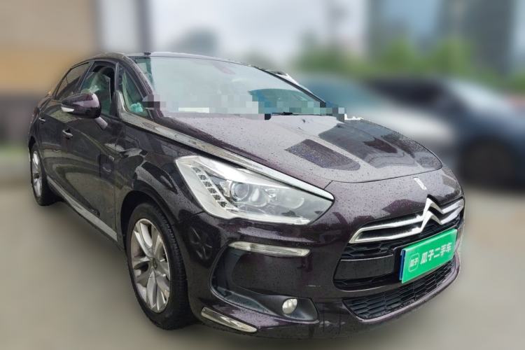 Used DS 5 2014 1.6T Luxury Edition THP160 Front Right 45 Deg