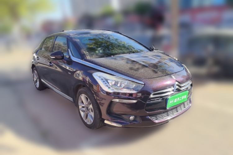 Used DS 5 2014 1.6T Luxury Edition THP160 Front Right 45 Deg