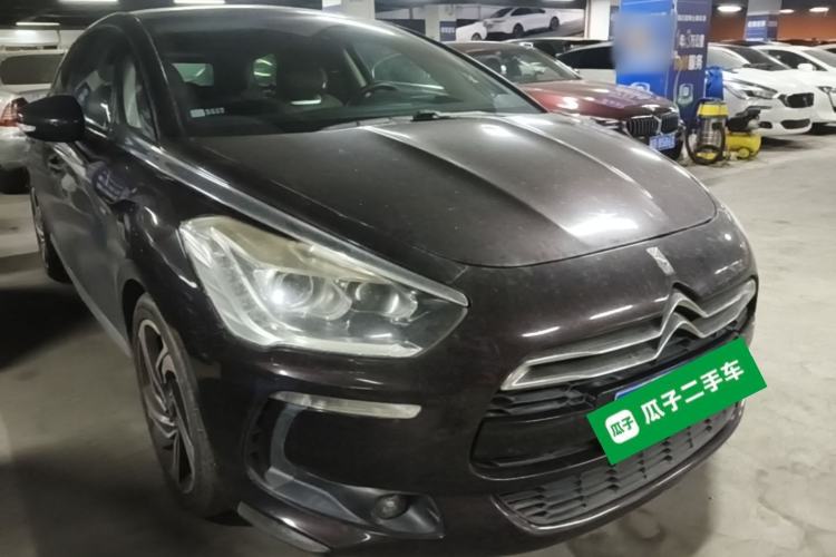Used DS 5 2014 1.6T Luxury Edition THP200 Front Right 45 Deg
