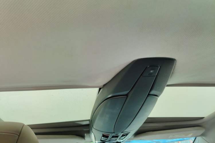 Used DS 5 2014 1.6T Prestige Edition THP200 Headliner