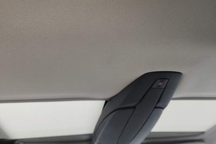 Used DS 5 2014 1.6T Luxury Edition THP160 Headliner