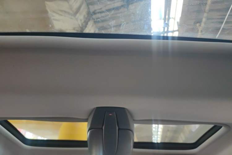 Used DS 5 2014 1.6T Elegant Version THP160 Headliner