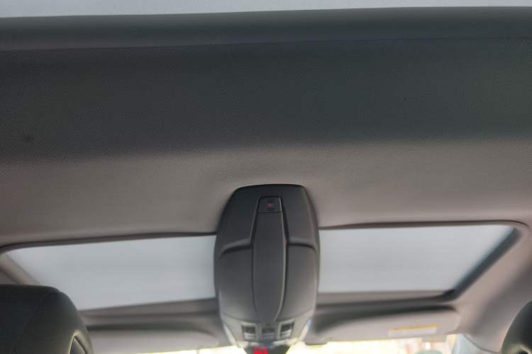 Used DS 5 2014 1.6T Luxury Edition THP160 Headliner