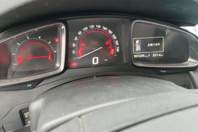 Used DS 5 2014 1.6T Luxury Edition THP160 Instrument Cluster