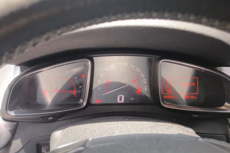 Used DS 5 2014 1.6T Elegant Version THP160 Instrument Cluster