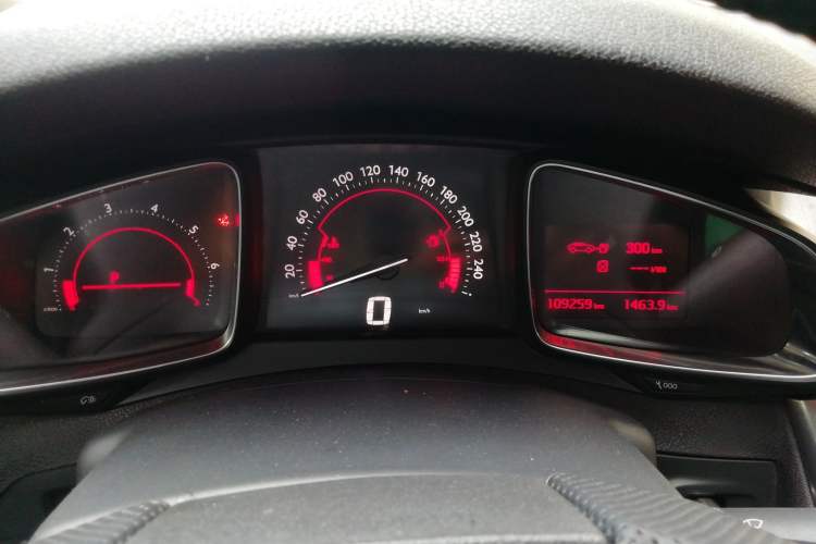 Used DS 5 2014 1.6T Elegant Version THP160 Instrument Cluster
