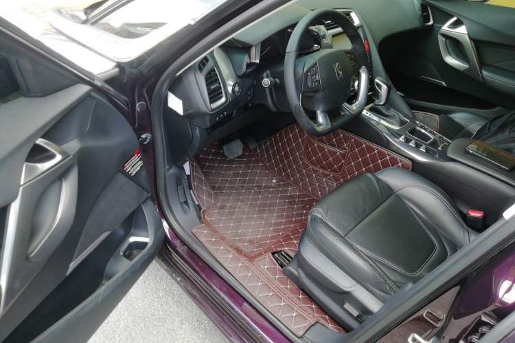 Used DS 5 2014 1.6T Elegant Version THP160 Interior 3