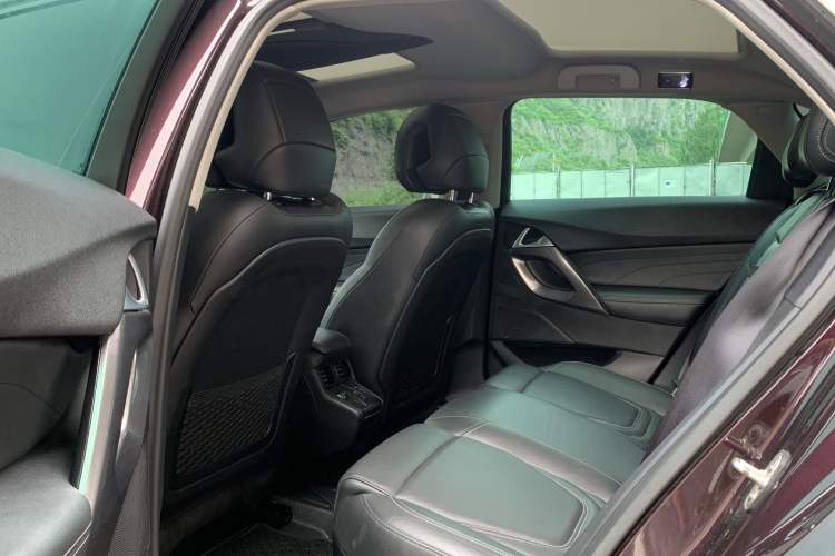 Used DS 5 2014 1.6T Elegant Version THP160 Interior 3