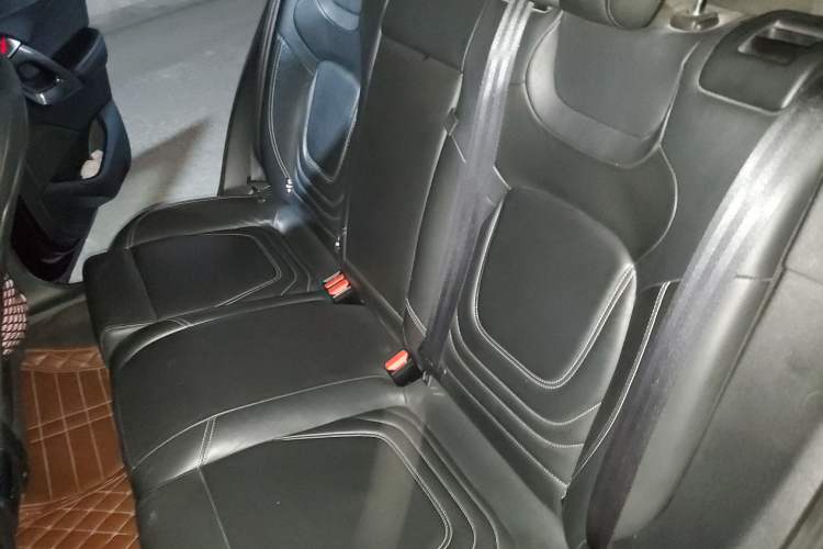 Used DS 5 2014 1.6T Luxury Edition THP160 Interior 4