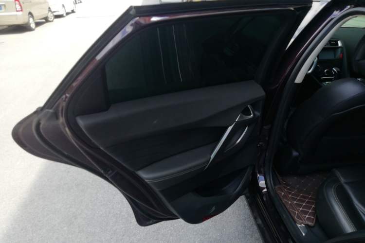 Used DS 5 2014 1.6T Elegant Version THP160 Interior 8