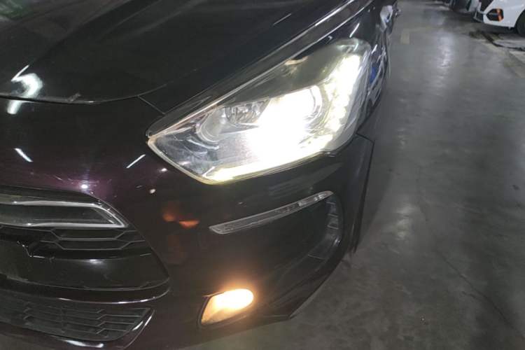 Used DS 5 2014 1.6T Luxury Edition THP160 Left Front Headlight