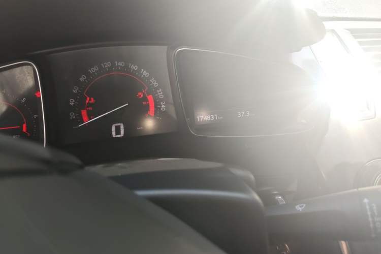 Used DS 5 2014 1.6T Luxury Edition THP160 Odometer Close Up
