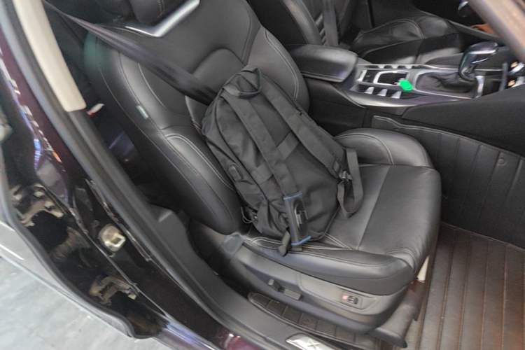 Used DS 5 2014 1.6T Luxury Edition THP160 Right Front Seat