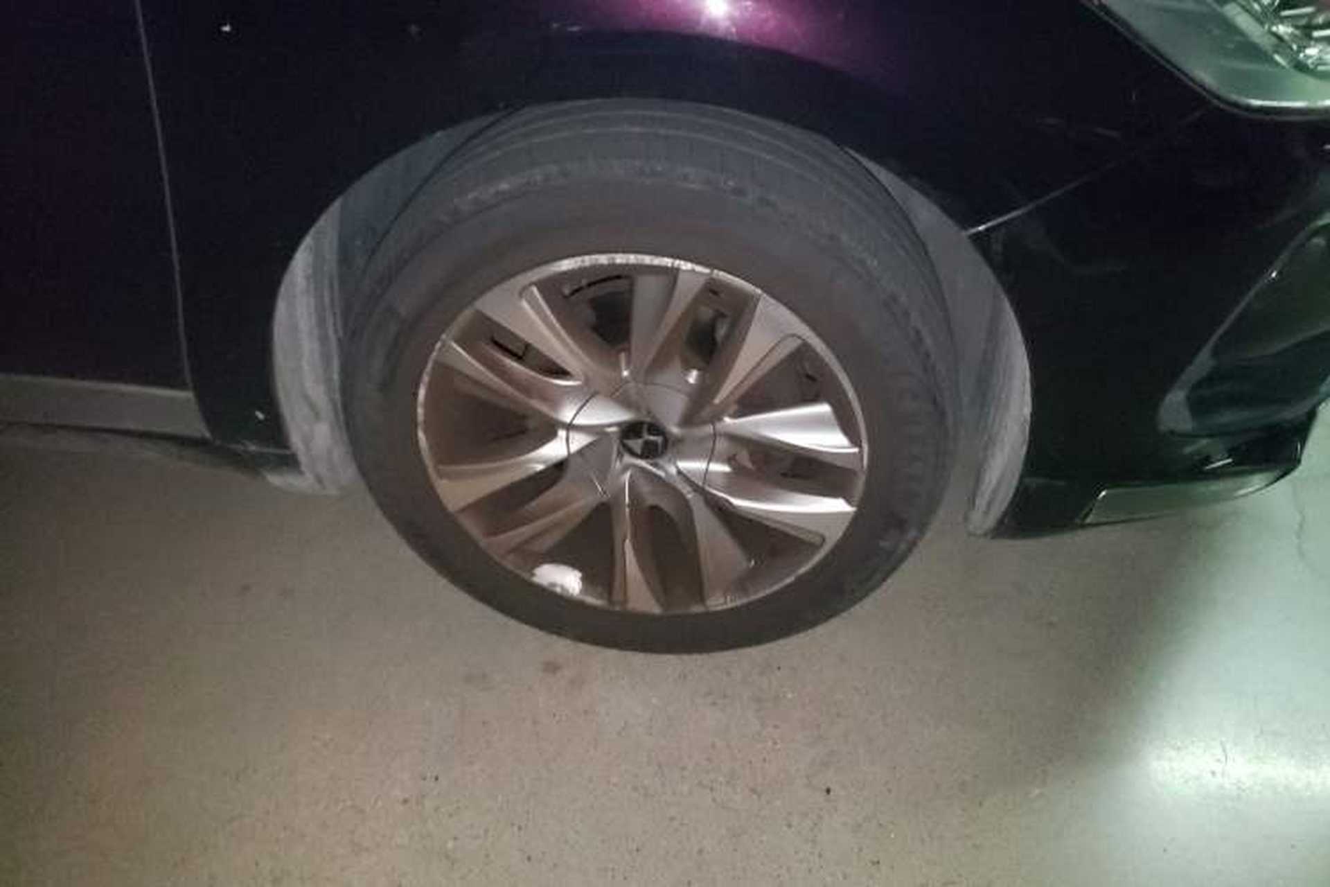 Used DS 5 2014 1.6T Luxury Edition THP160 Right Front Wheel Hub