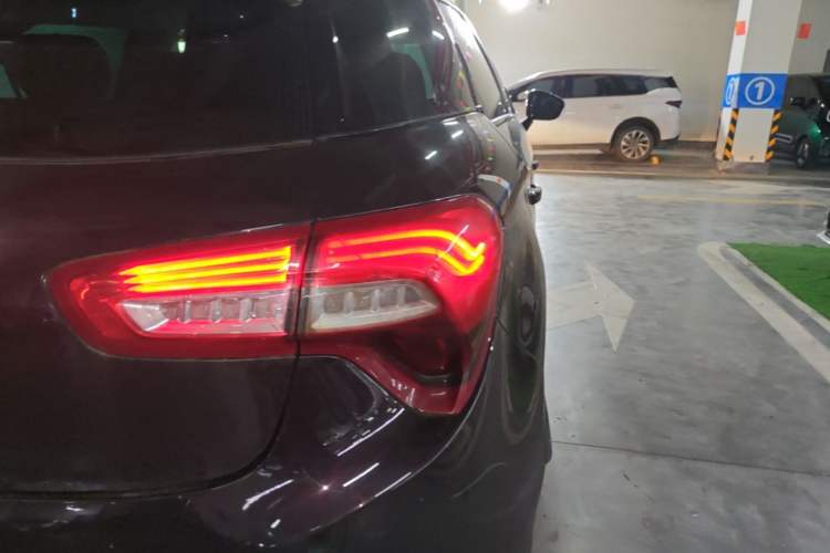 Used DS 5 2014 1.6T Luxury Edition THP160 Right Rear Taillight