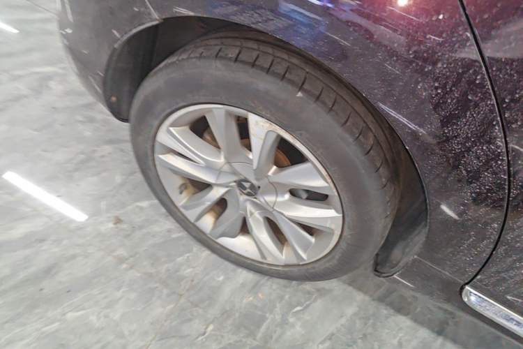 Used DS 5 2014 1.6T Luxury Edition THP160 Right Rear Wheel Hub