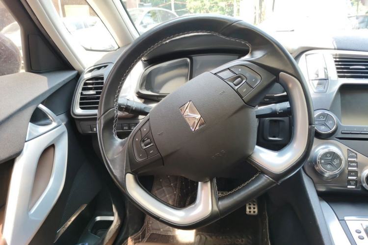 Used DS 5 2014 1.6T Prestige Edition THP200 Steering Wheel