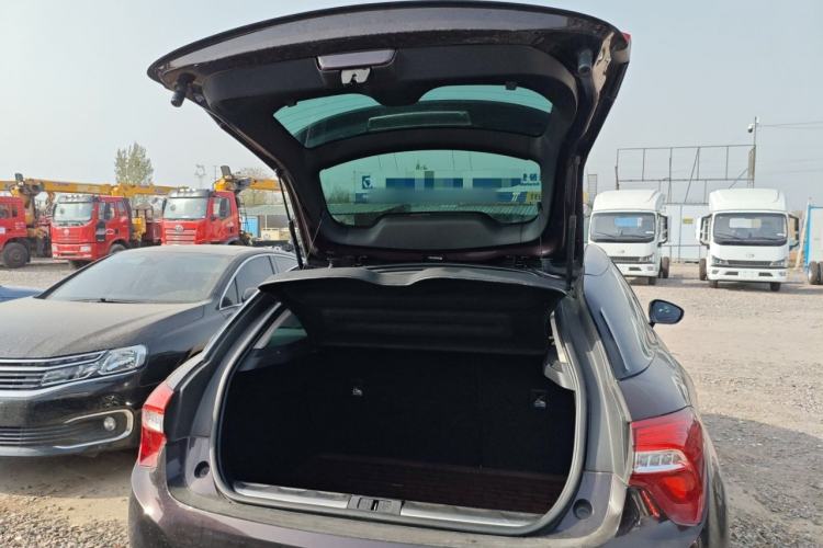 Used DS 5 2014 1.6T Elegant Version THP160 Trunk