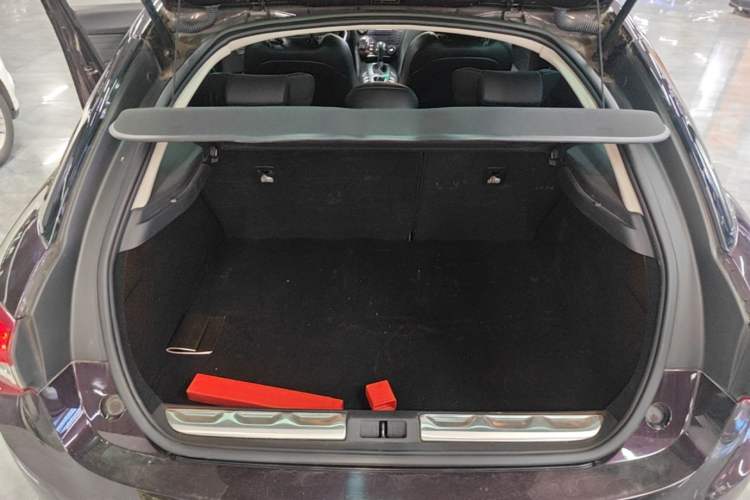 Used DS 5 2014 1.6T Luxury Edition THP160 Trunk