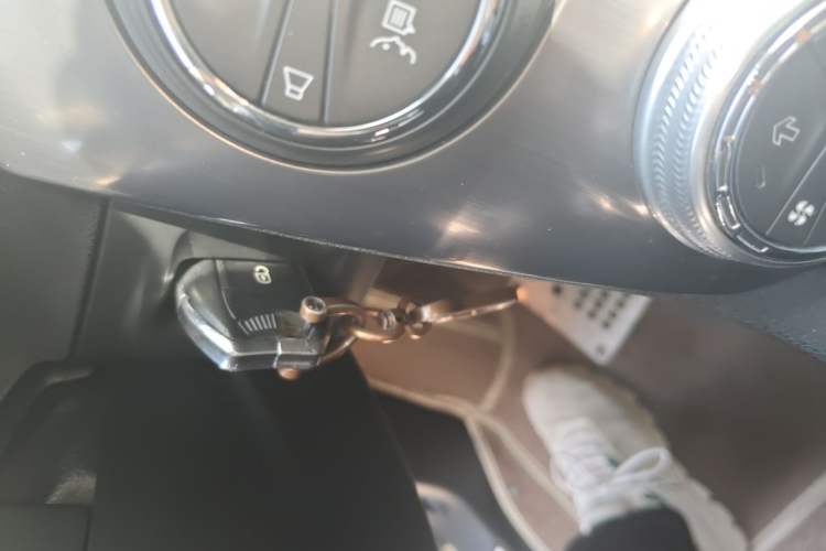 Used DS 5 2014 1.6T Luxury Edition THP160 Vehicle Key