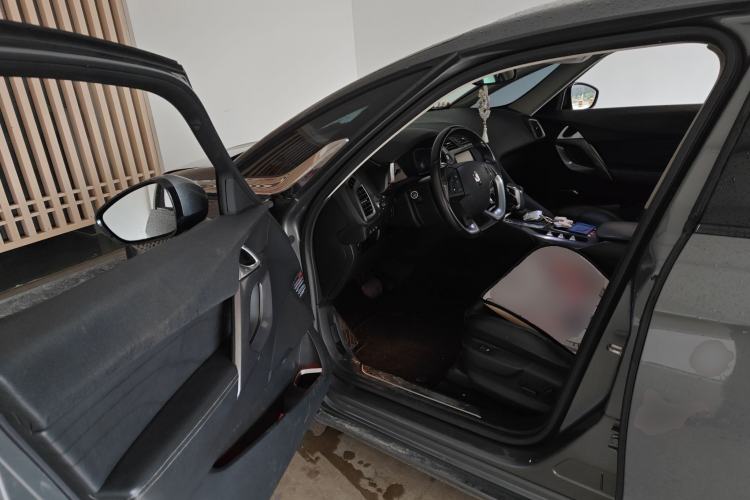 Used DS 5 2014 1.6T Luxury Edition THP160 Driver Seat
