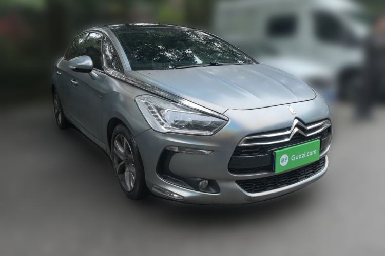 Used DS 5 2014 1.6T Luxury Edition THP200 Front Right 45 Deg