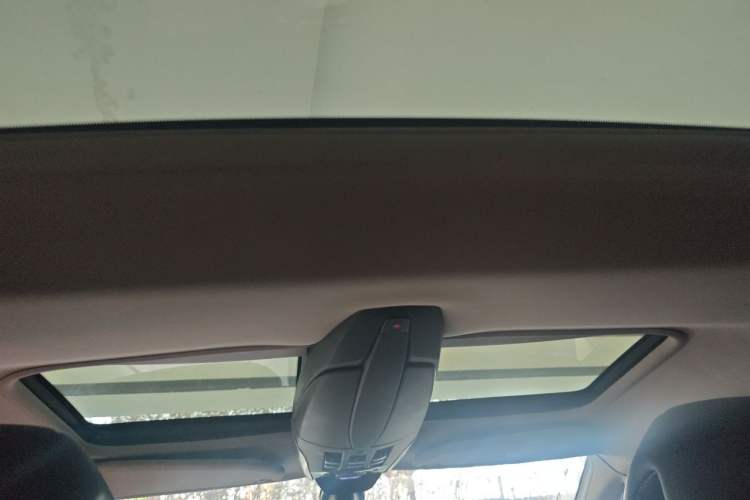 Used DS 5 2014 1.6T Luxury Edition THP160 Headliner