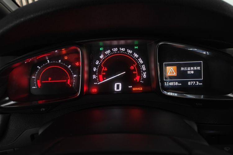 Used DS 5 2014 1.6T Luxury Edition THP160 Odometer Close Up